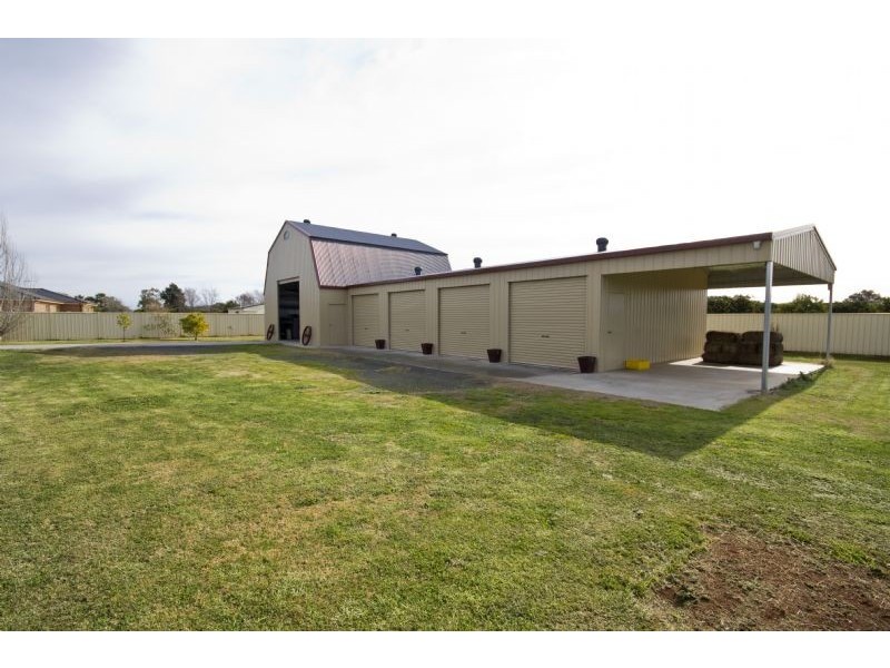 8 Ignatius Court, Yoogali NSW 2680