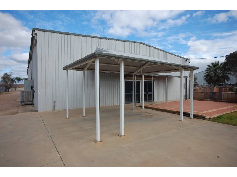 132 Wakaden Street, Griffith NSW 2680