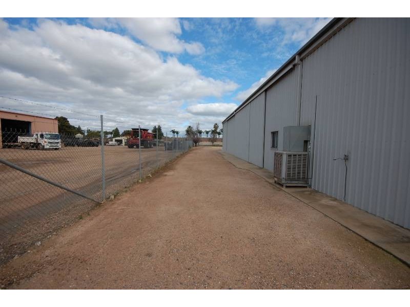 132 Wakaden Street, Griffith NSW 2680