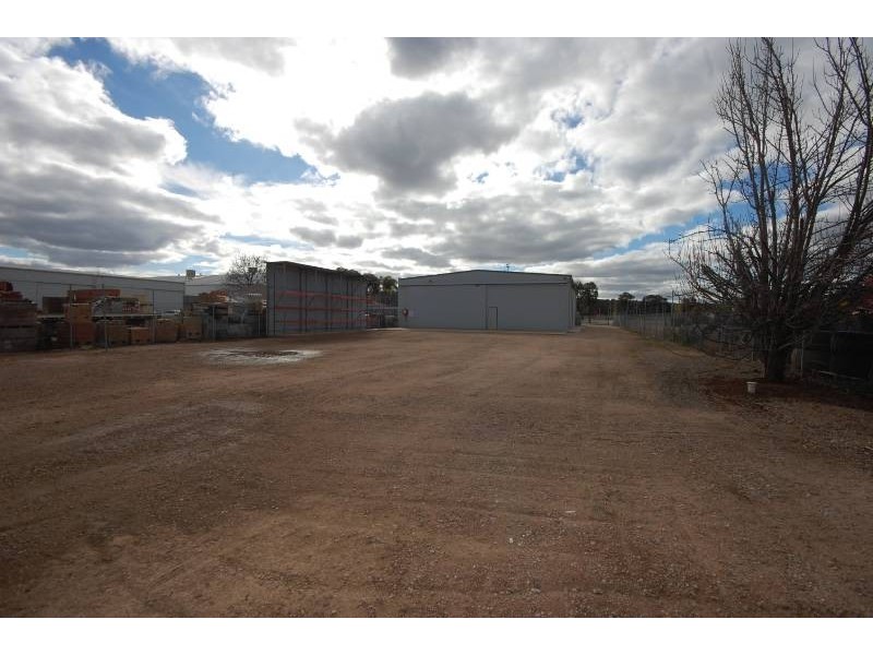 132 Wakaden Street, Griffith NSW 2680