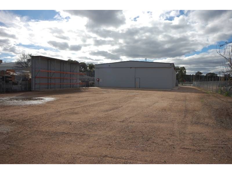 132 Wakaden Street, Griffith NSW 2680