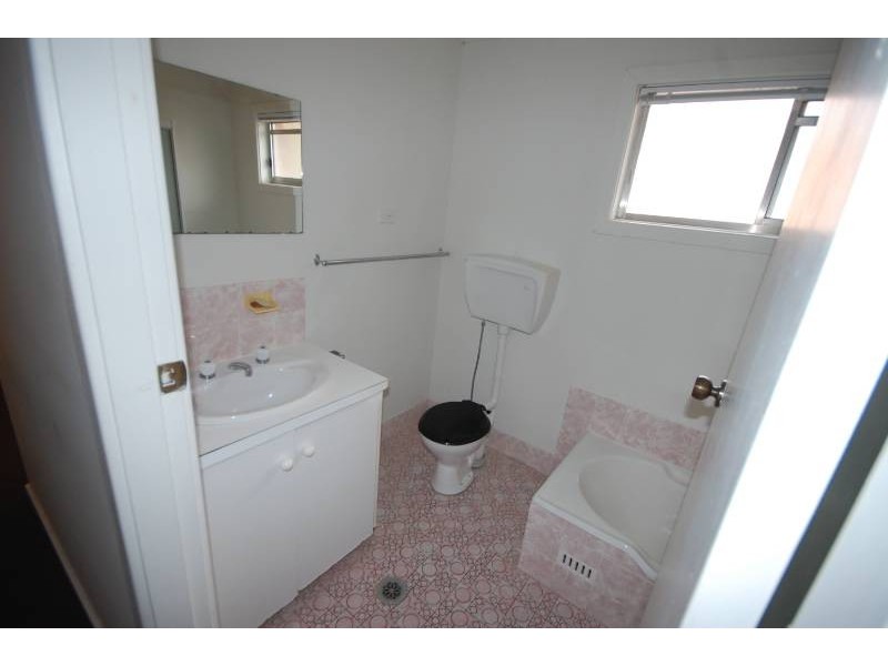30 Noorebar Avenue, Griffith NSW 2680