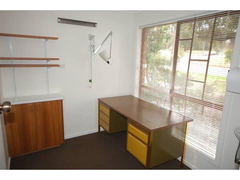 30 Noorebar Avenue, Griffith NSW 2680
