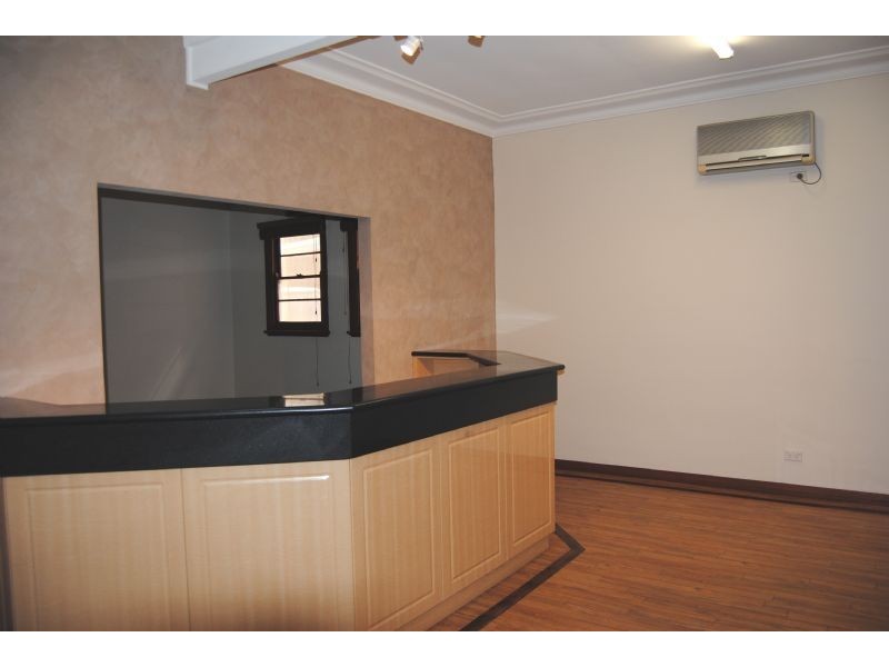 106 (SHOP 2) YAMBIL STREET, Griffith NSW 2680