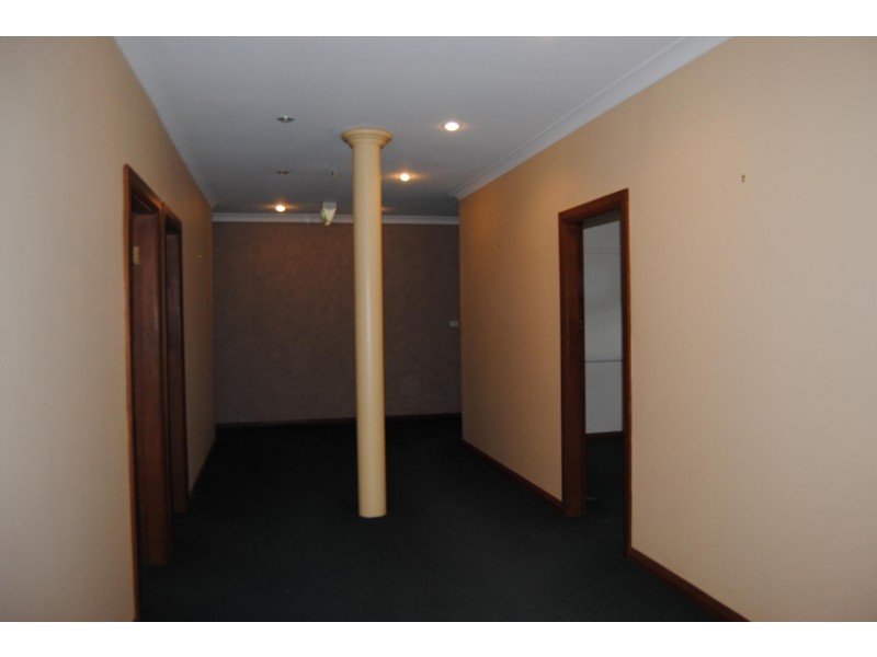 106 (SHOP 2) YAMBIL STREET, Griffith NSW 2680