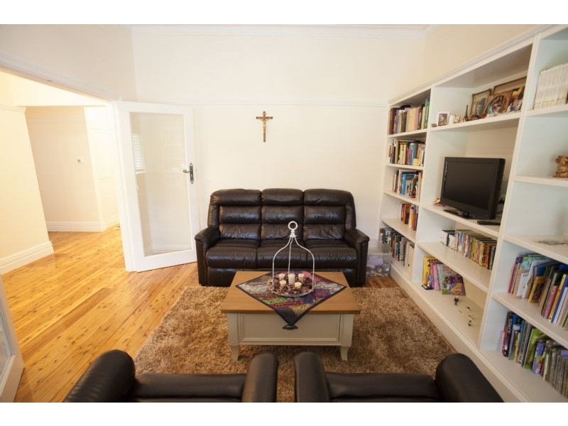 34 Carrathool Street, Griffith NSW 2680