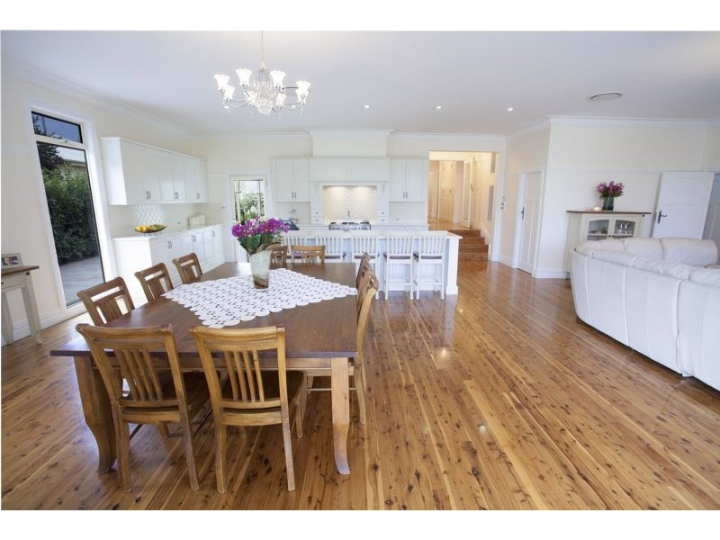 34 Carrathool Street, Griffith NSW 2680