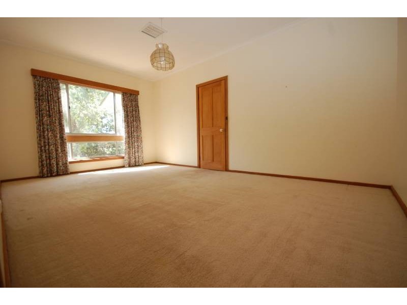 319 Kidman Way, Griffith NSW 2680