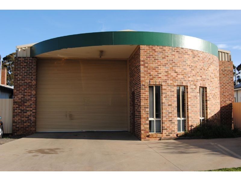 196 YAMBIL STREET, Griffith NSW 2680