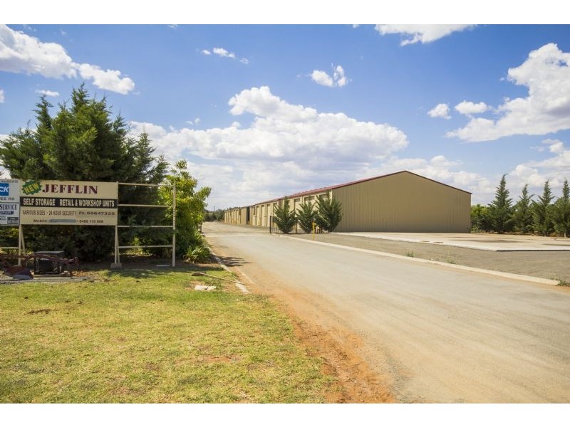 Sheds 1-5, 70 Oakes Road, Griffith NSW 2680