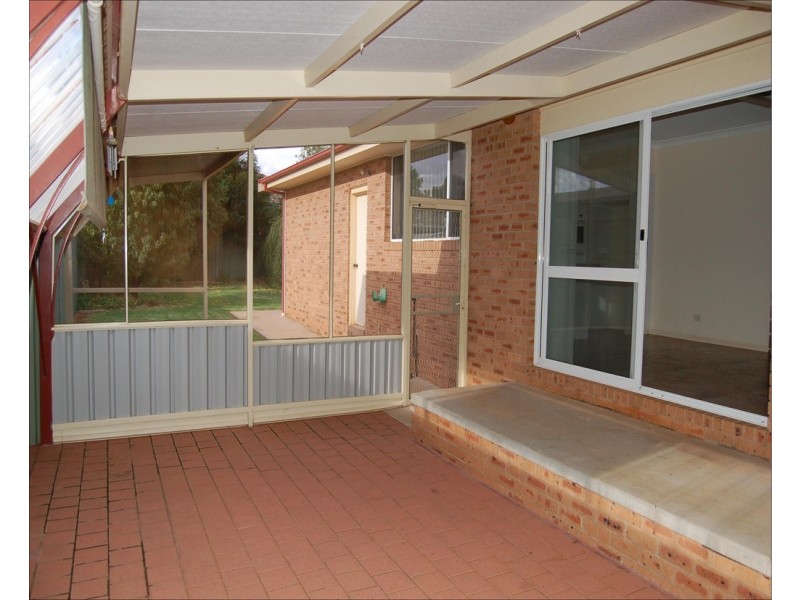 3 Aiden close, Griffith NSW 2680