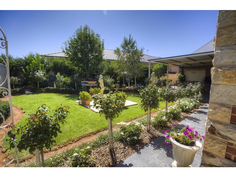 2 Melissa Place, Griffith NSW 2680