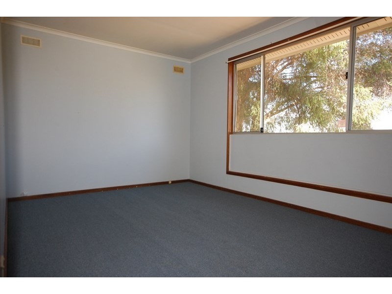 52 Heath Crescent, Griffith NSW 2680