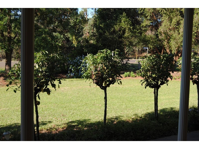 Lowan Street, Goolgowi NSW 2652