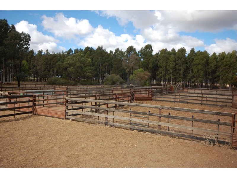 “KULAROO” Conargo Road, Jerilderie NSW 2716