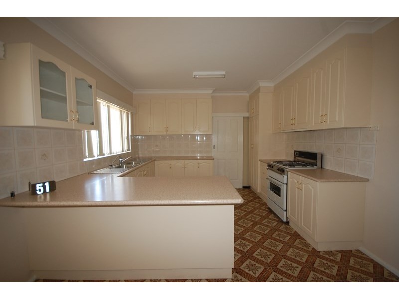 51 McNabb Crescent, Griffith NSW 2680