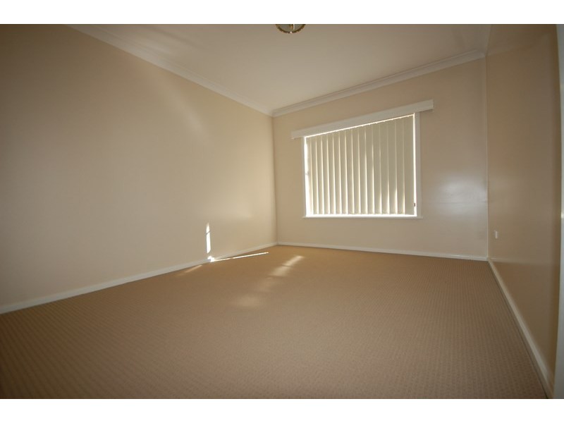 51 McNabb Crescent, Griffith NSW 2680