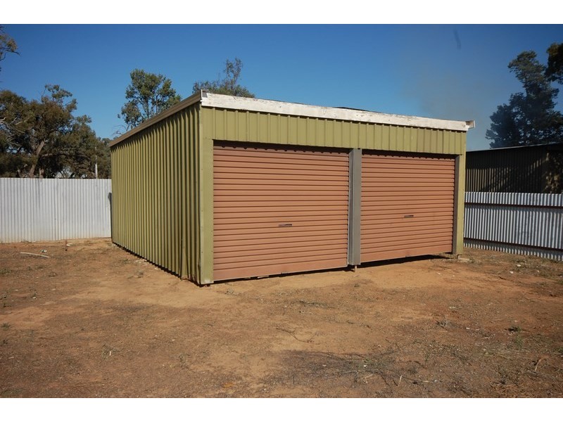 26 DeMamiel Street, Darlington Point NSW 2706