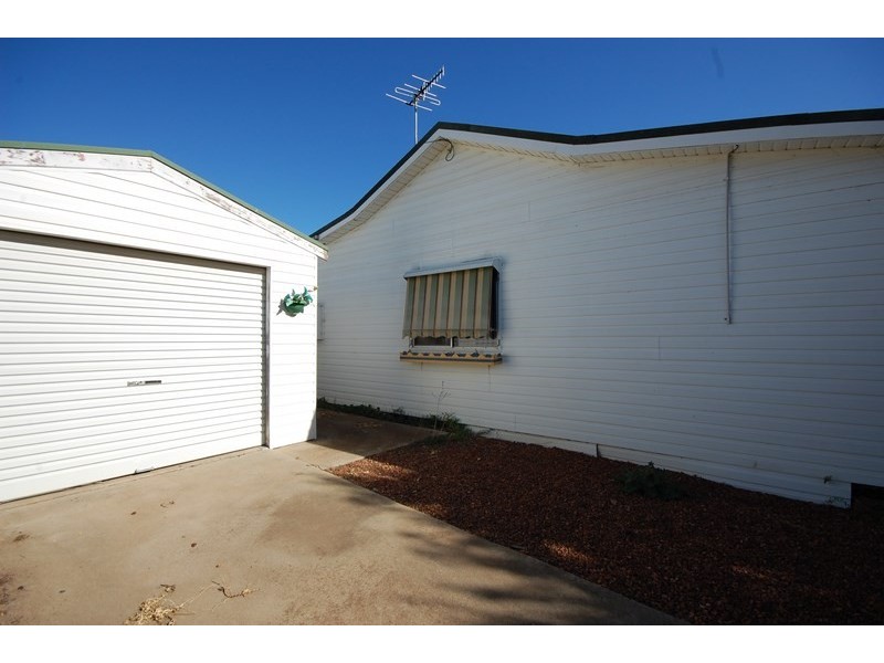 20 Yarran Street, Hanwood NSW 2680