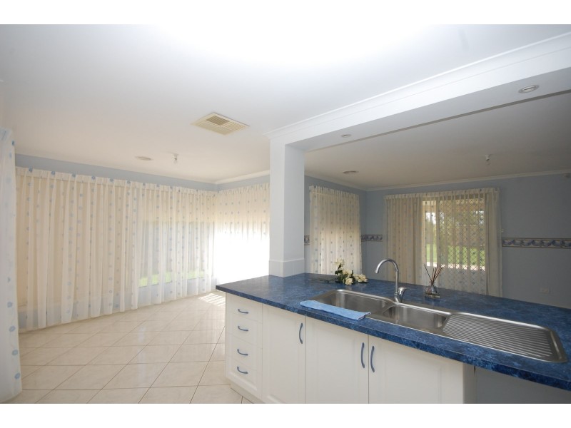 4 Hardwick Street, Griffith NSW 2680