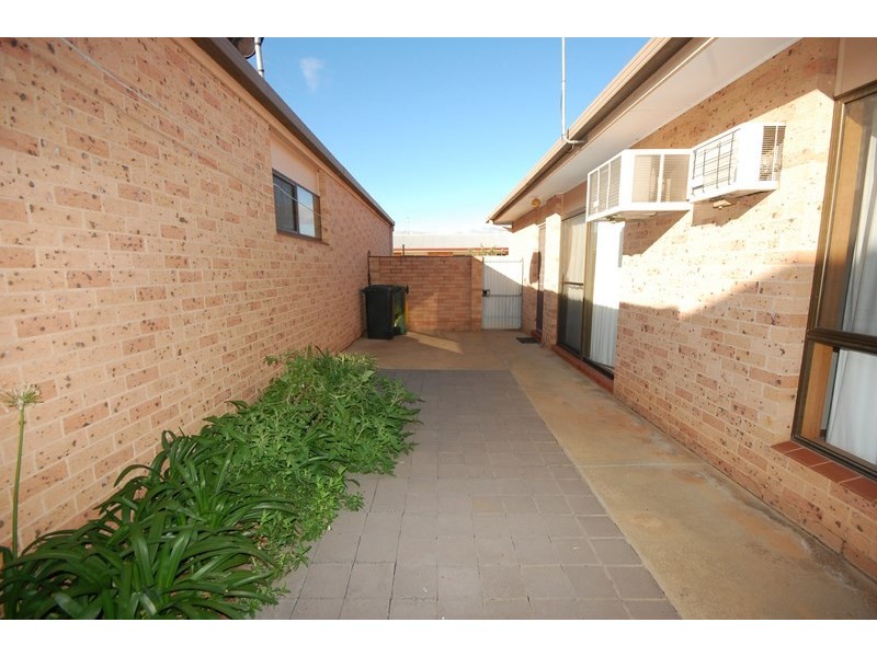 4/28 Coolah Street, Griffith NSW 2680