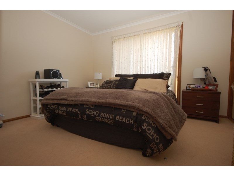 6a Dussin Street, Griffith NSW 2680