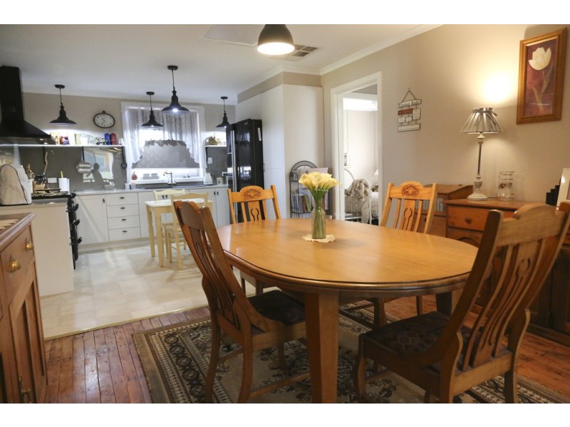 46 Dunn Street, Tharbogang NSW 2680