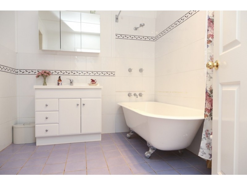 46 Dunn Street, Tharbogang NSW 2680