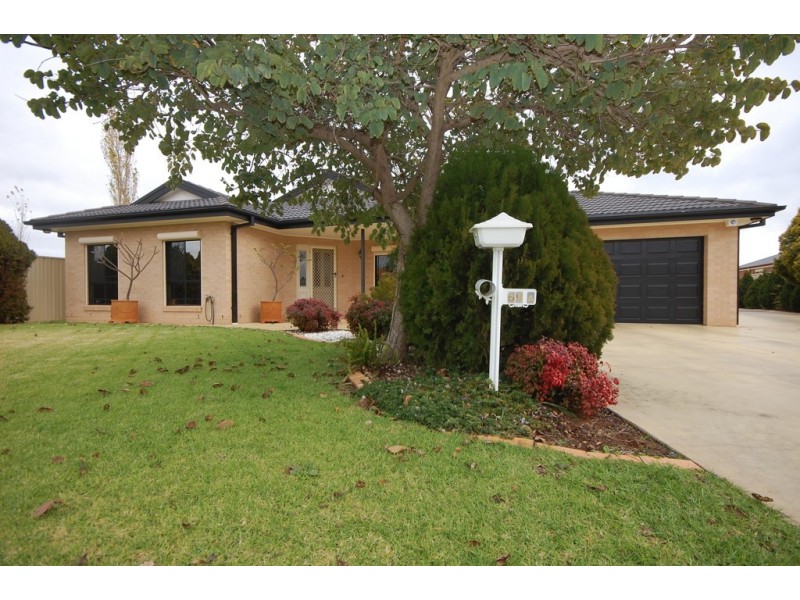 69a Nelson Drive, Griffith NSW 2680