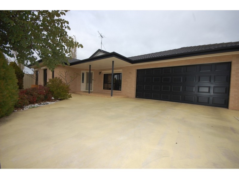 69a Nelson Drive, Griffith NSW 2680