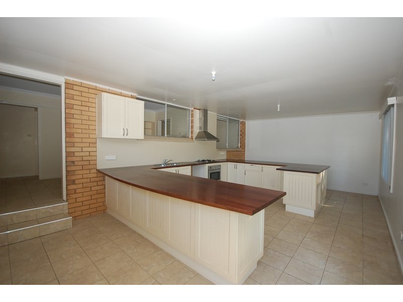 54 Ross Crescent, Griffith NSW 2680