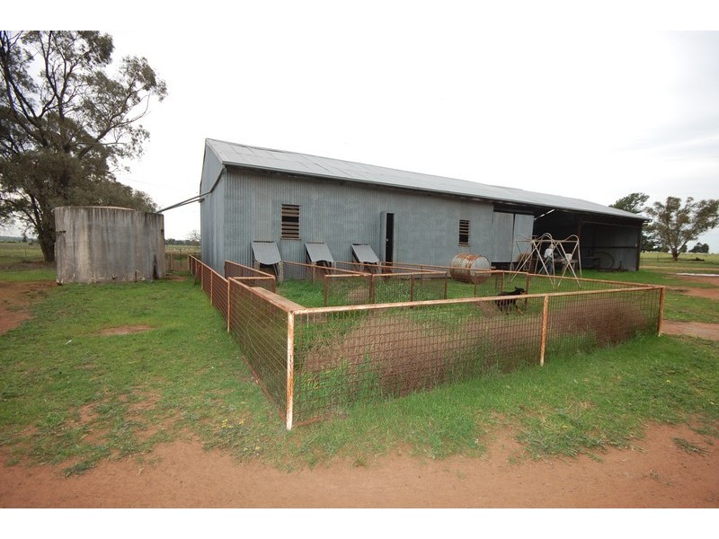 ‘LARAGH’ Strontian Road, Narrandera NSW 2700