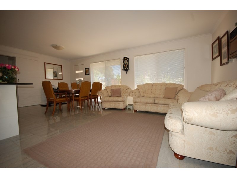 35 and 35a Burley Street, Griffith NSW 2680