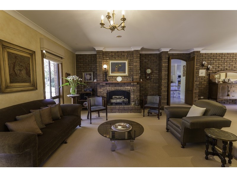 8 Evans Place, Griffith NSW 2680