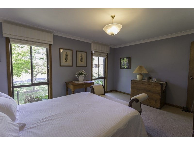 8 Evans Place, Griffith NSW 2680