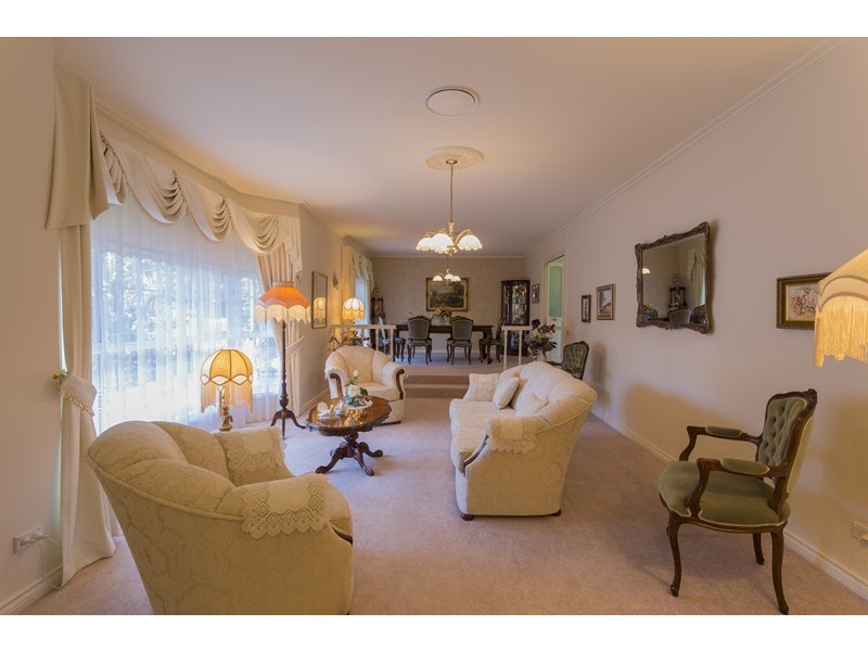 5 Maegraith, Lake Wyangan NSW 2680