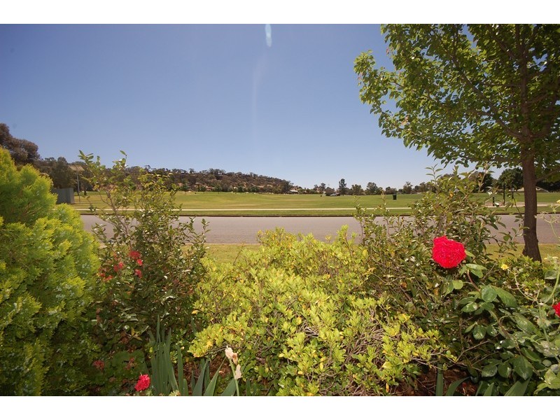 10 Doolan Street, Griffith NSW 2680