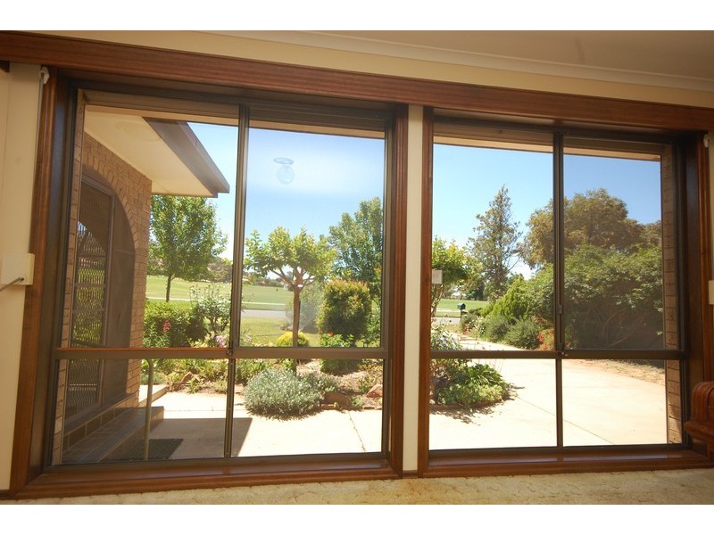 10 Doolan Street, Griffith NSW 2680