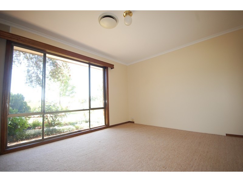 10 Doolan Street, Griffith NSW 2680