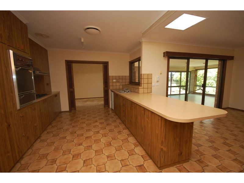 10 Doolan Street, Griffith NSW 2680