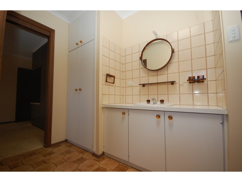 10 Doolan Street, Griffith NSW 2680