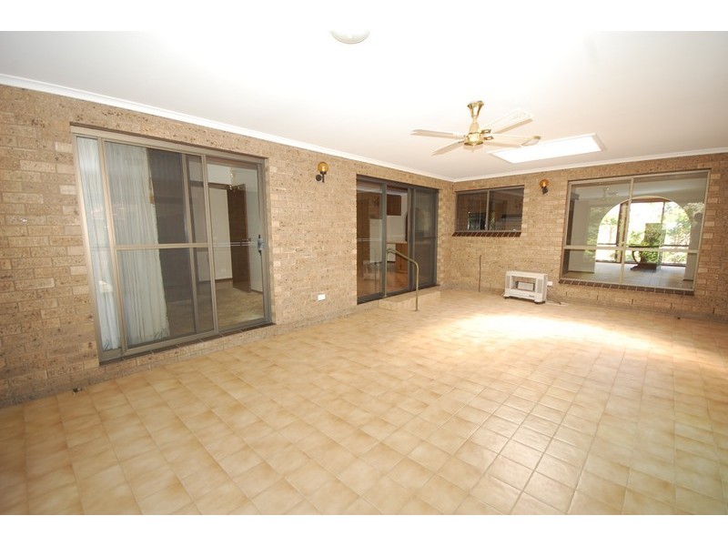 10 Doolan Street, Griffith NSW 2680