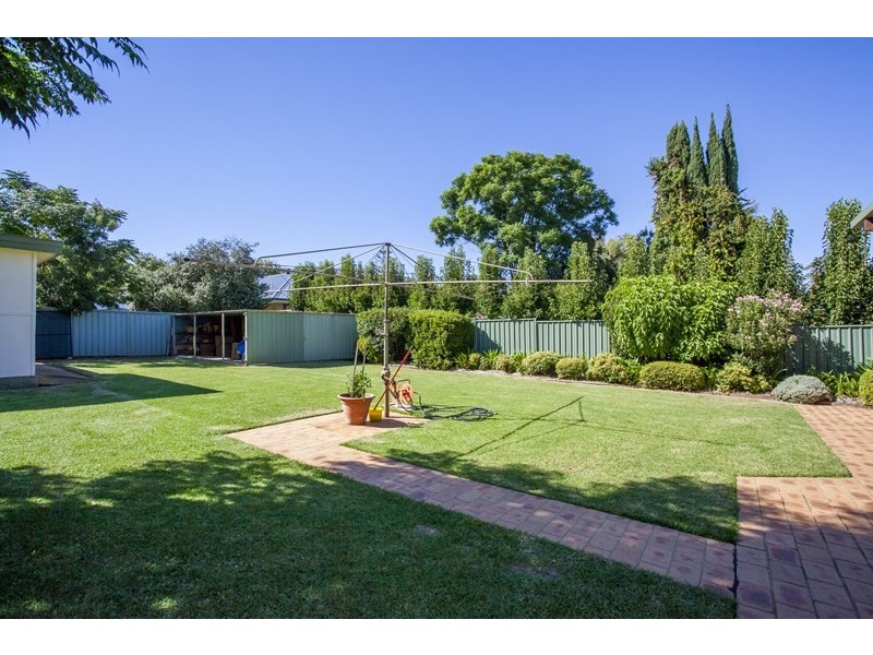 27 Kelly Avenue, Griffith NSW 2680