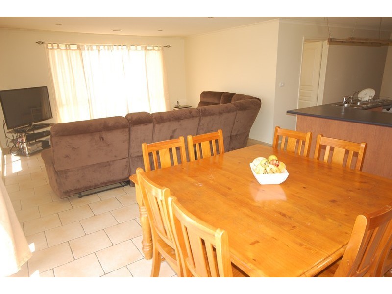 13 Montrose Drive, Griffith NSW 2680