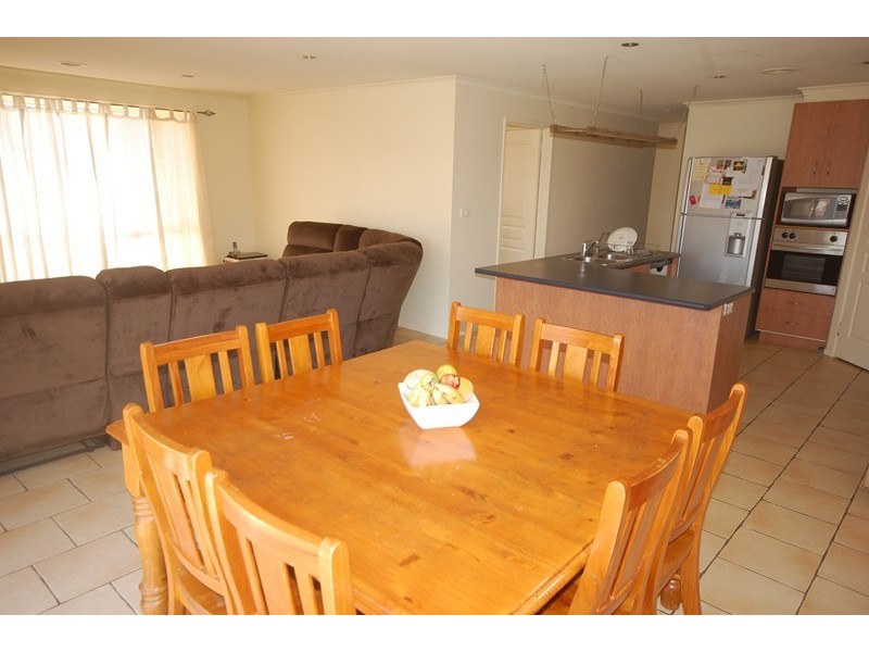 13 Montrose Drive, Griffith NSW 2680