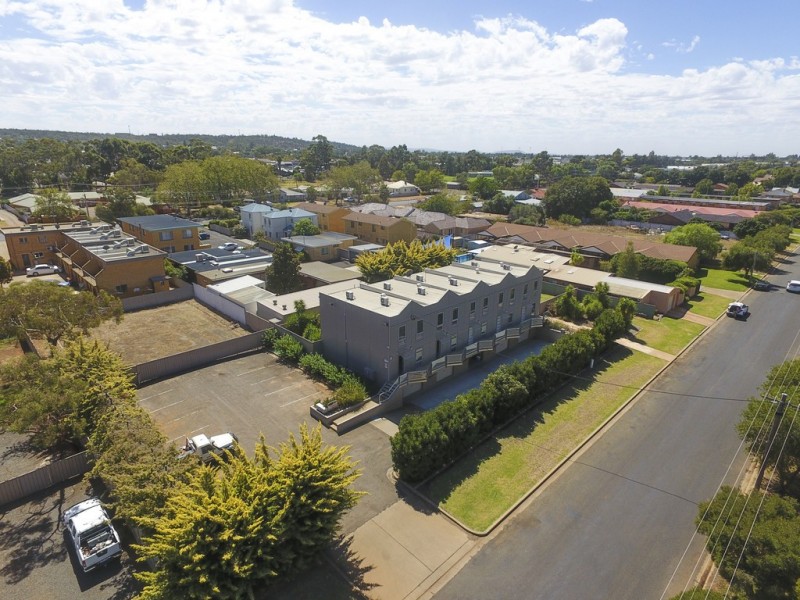 41-45 Couch Road, Griffith NSW 2680