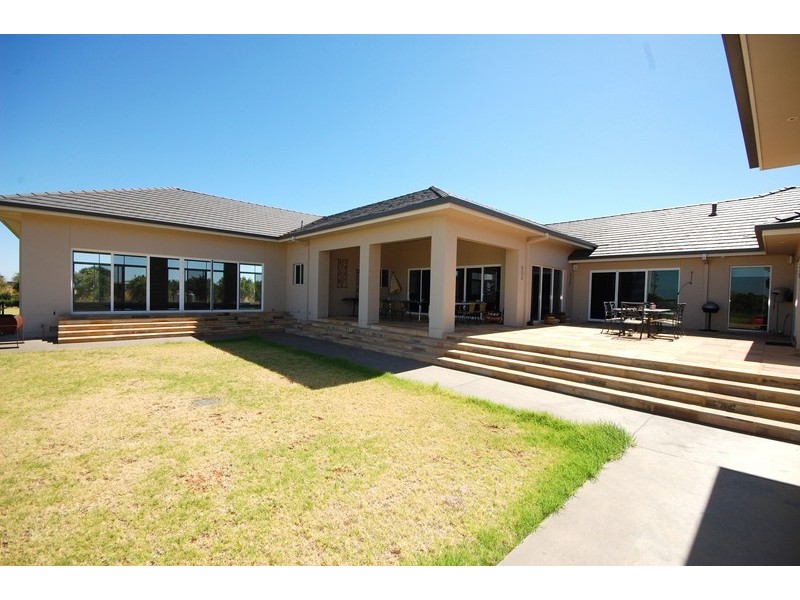 Farm 116 Hanwood, Griffith NSW 2680