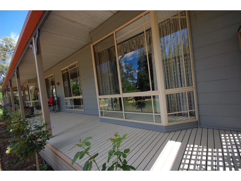 31 McAlister Street, Darlington Point NSW 2706