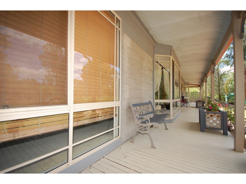 31 McAlister Street, Darlington Point NSW 2706