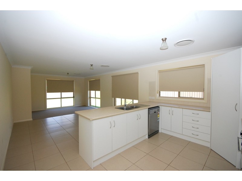 30 Tucker Street, Griffith NSW 2680